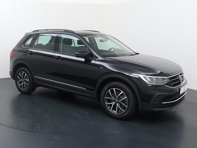 Volkswagen TIGUAN 1.4 TSI eHybrid Life | 245 PK | SoH 86% | Automaat | Climate Control | Adpative cruise control | Apple Carplay/Android Auto |