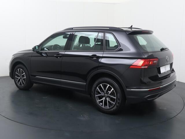 Volkswagen TIGUAN 1.4 TSI eHybrid Life | 245 PK | SoH 86% | Automaat | Climate Control | Adpative cruise control | Apple Carplay/Android Auto |