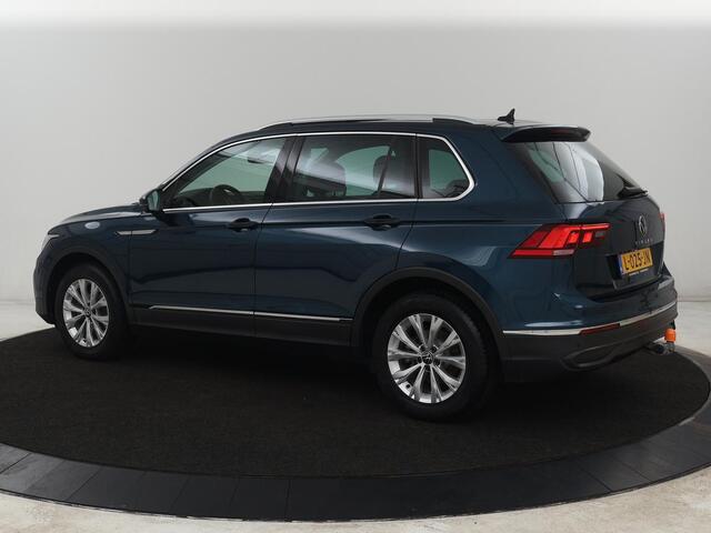 Volkswagen TIGUAN 1.5 TSI Life Business | Panoramadak | Trekhaak | Camera | Virtual Cockpit | Park Assist | Adaptive cruise | Navigatie | Keyless | Full LED | Carplay |