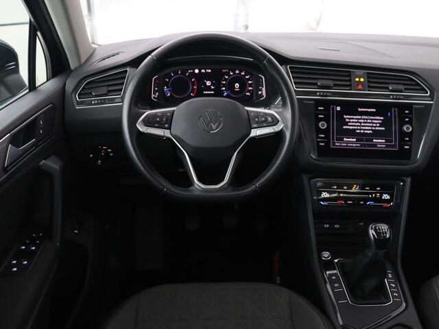 Volkswagen TIGUAN 1.5 TSI Life Business | Panoramadak | Trekhaak | Camera | Virtual Cockpit | Park Assist | Adaptive cruise | Navigatie | Keyless | Full LED | Carplay |