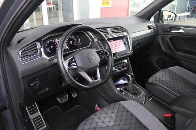 Volkswagen TIGUAN 1.5 TSI 150PK R-Line Business+ | LED MATRIX KOPLAMPEN (IQ LIGHT) | NAVIGATIE | R-LINE INTERIEUR/EXTERIEUR | VERWARMBARE VOORSTOELEN | BEKLEDING LEDER VIENNA | AKOESTISCH GLAS GETINT | KEYLESS ACCESS/START | ELEKTRISCH BEDIENABRE ACHTERKLEP | DAKSPOILER R-