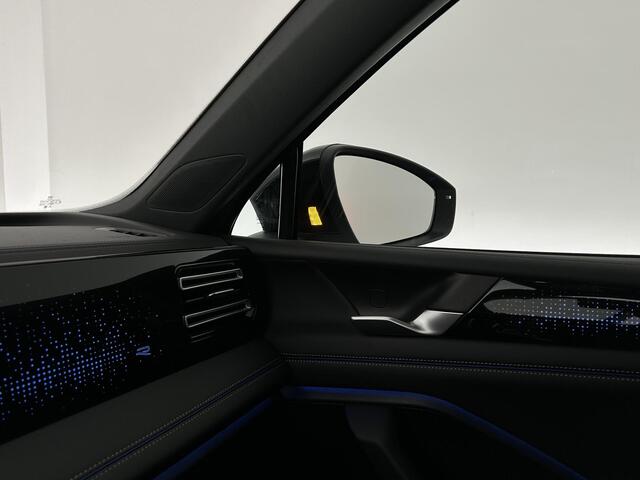 Volkswagen TIGUAN 1.5 272pk eHybrid R-Line Edition Black Style Trekhaak Camera Keyless Massage Virtual Cockpit Panoramadak Carplay
