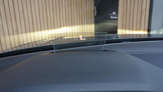 Volkswagen TIGUAN 1.4 TSI 150PK R-Line & Highline Pano.Dak Leder Virtual Trekhaak 360-view 19inch LM *Unieke Tiguan* 61027km!