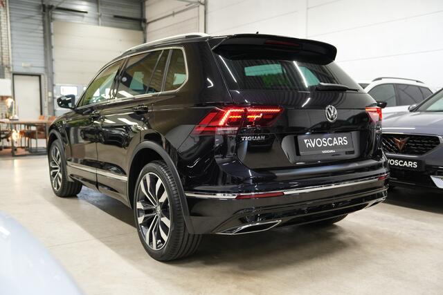 Volkswagen TIGUAN 2.0 TSI 4Motion 220PK R-Line * Pano - Trekhaak - Leder - 360° Cam - HUD - Keyless - Blind Spot *