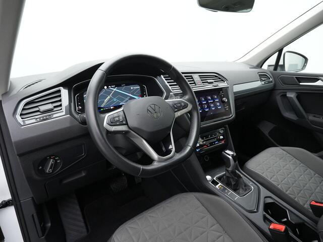 Volkswagen TIGUAN 1.4 TSI eHybrid 245 pk Life | Panoramadak | Achteruitrijcamera | Adaptive Cruise