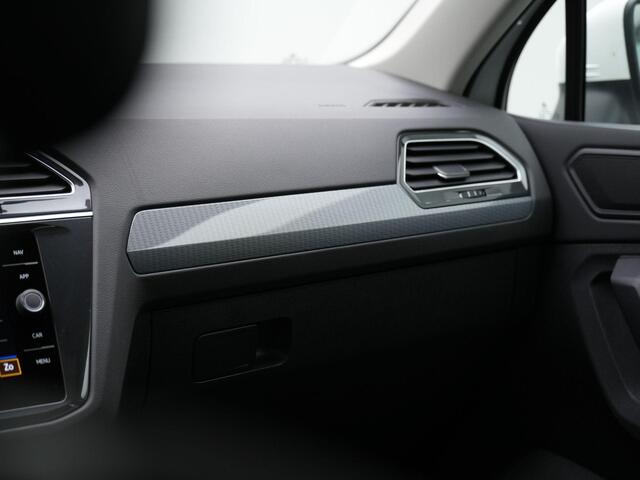 Volkswagen TIGUAN 1.4 TSI eHybrid 245 pk Life | Panoramadak | Achteruitrijcamera | Adaptive Cruise