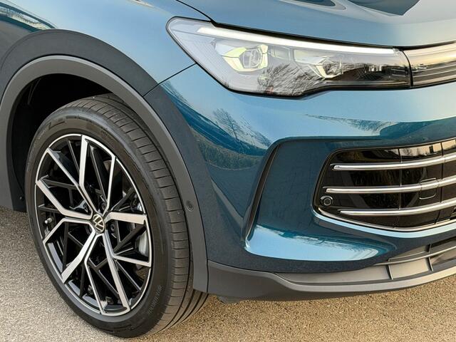 Volkswagen TIGUAN 1.5 eHybrid Elegance | Leder | Panoramadak | IQ light | 20 inch velgen | Trekhaak | 360 Camera | Rijklaar incl. garantie