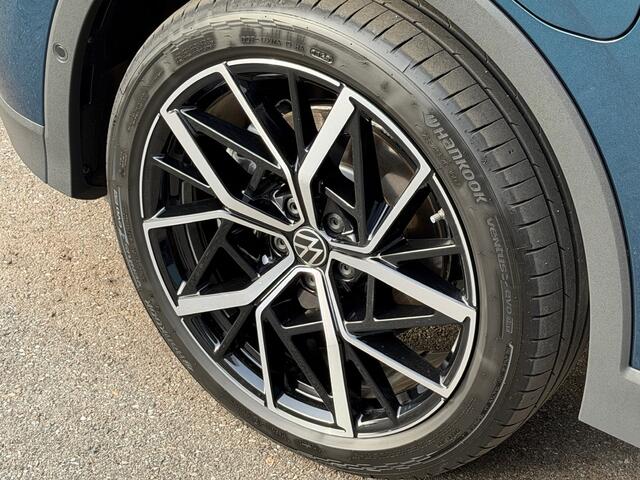 Volkswagen TIGUAN 1.5 eHybrid Elegance | Leder | Panoramadak | IQ light | 20 inch velgen | Trekhaak | 360 Camera | Rijklaar incl. garantie