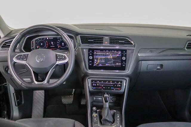 Volkswagen TIGUAN 1.5 TSI Elegance Trekhaak, IQ Light, Apple Carplay/Android Auto, Stoel/Stuur verwarming,