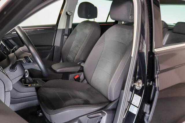 Volkswagen TIGUAN 1.5 TSI Elegance Trekhaak, IQ Light, Apple Carplay/Android Auto, Stoel/Stuur verwarming,