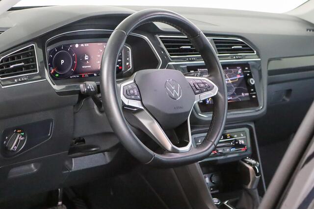 Volkswagen TIGUAN 1.5 TSI Elegance Trekhaak, IQ Light, Apple Carplay/Android Auto, Stoel/Stuur verwarming,