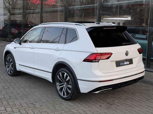 Volkswagen TIGUAN Allspace 1.5 TSI R-Line 7zits | 1Ste Eigenaar | Pano | 360 Camera | Leer | Navi | Xenon\Led | Dealer onderhouden Interesse, Proefrit? Bel of app met: 06-24 28 28 42 / 06-42130156