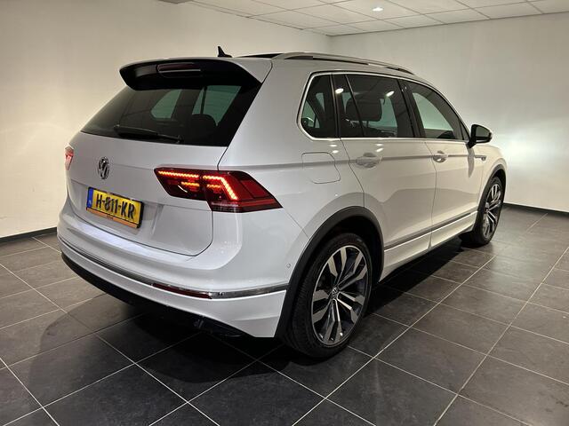Volkswagen TIGUAN 1.5 TSI ACT Highline Business R | Panoramadak | Massage | Adaptieve cruise control | Stoelverwarming |