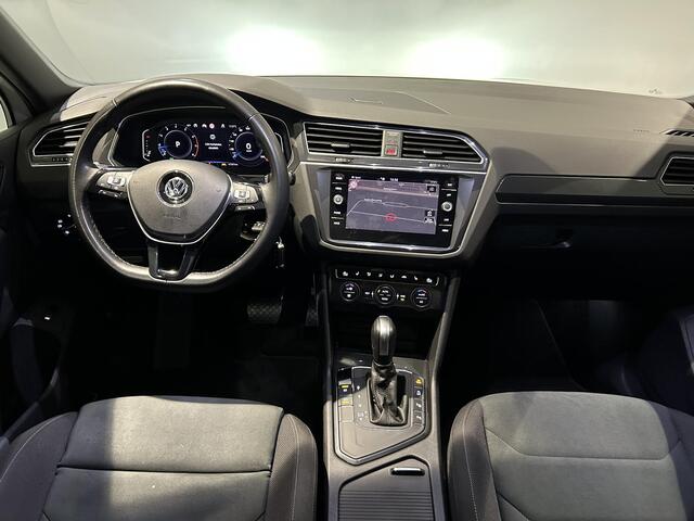 Volkswagen TIGUAN 1.5 TSI ACT Highline Business R | Panoramadak | Massage | Adaptieve cruise control | Stoelverwarming |