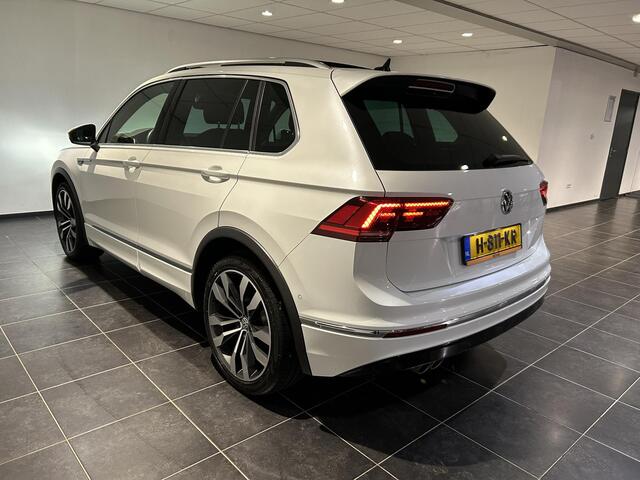 Volkswagen TIGUAN 1.5 TSI ACT Highline Business R | Panoramadak | Massage | Adaptieve cruise control | Stoelverwarming |