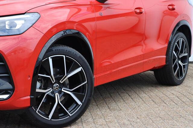 Volkswagen TIGUAN 1.5 eTSI R-Line Business DSG7 150pk | Panoramadak | DCC | Harman Kardon