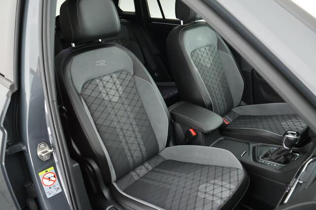 Volkswagen TIGUAN 1.5 TSI 150pk DSG 2x R-Line Black Style Trekhaak Camera Stoelverwarming V+A Head-Up Panoramadak Navigatie