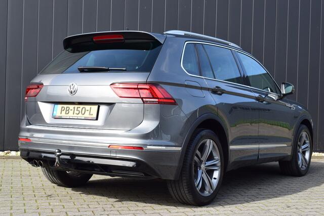 Volkswagen TIGUAN 1.4 TSi 150pk Automaat Highline R-Line Adap. LED | Virtual | Zwart Leder | Keyless | Trekhaak | Full Map Navi