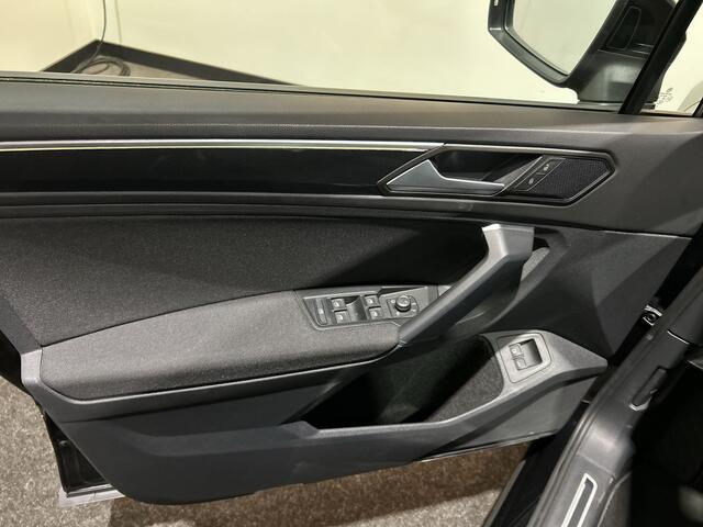Volkswagen TIGUAN 1.4 TSI eHybrid Life Virtual cockpit | Elektrische achterklep | PHEV