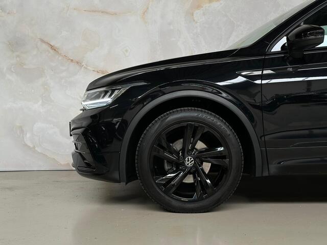 Volkswagen TIGUAN 1.5 TSI R-Line / Pano / Camera /
