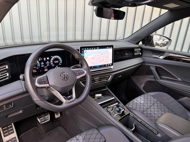 Volkswagen TIGUAN 1.5 eTSI R-Line Edition | 360 Camera | 20'' | Black Style | Side Assist | Elk. A-klep | Prijs Rijklaar!!
