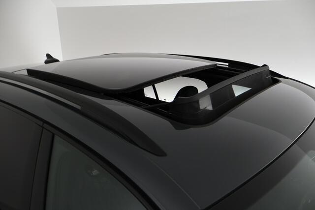 Volkswagen TIGUAN 1.5 272pk eHybrid R-Line Edition Black Style Trekhaak 360Camera Keyless Massage Virtual Cockpit Panoramadak Navigatie