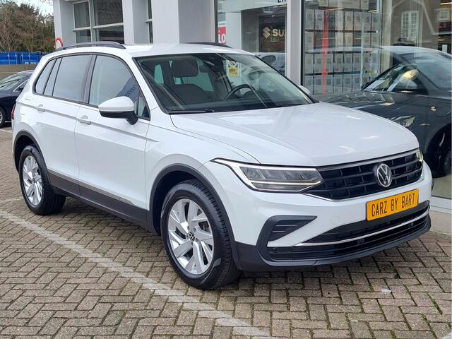 Volkswagen TIGUAN 1.4 TSI eHYBRID LIFE BUSINESS Trekhaak | Virtual Cockpit | Stuurverwarming