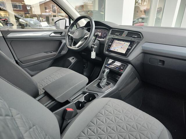 Volkswagen TIGUAN 1.4 TSI eHYBRID LIFE BUSINESS Trekhaak | Virtual Cockpit | Stuurverwarming