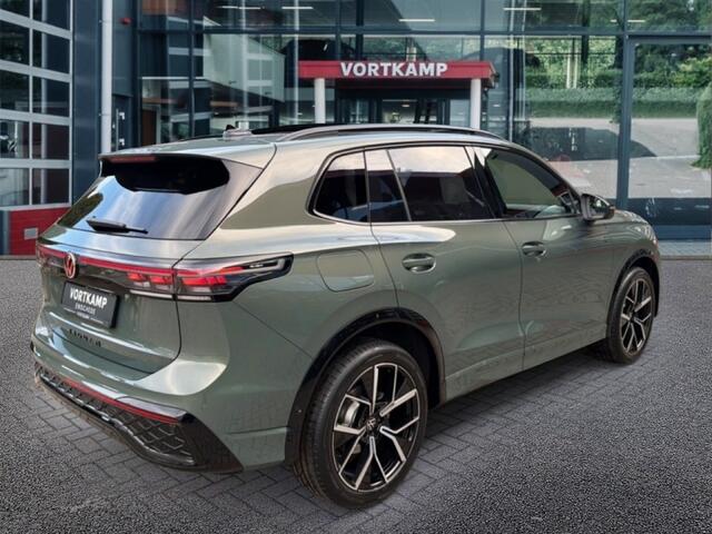 Volkswagen TIGUAN 1.5 eTSI R-LINE TREKHAAK/PANO-DAK/CAMERA/ACC/ELEK-KLEP/HUD