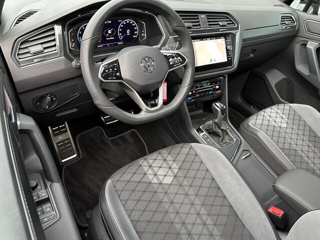 Volkswagen TIGUAN 1.5 TSI 150pk DSG R-Line | Panoramadak | 20 inch | Black Style | Camera | Virtual | Carplay | Elek. Achterklep | Rijklaar incl. garantie