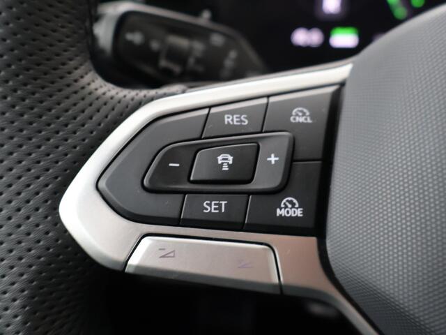 Volkswagen TIGUAN 1.5 eHybrid R-Line Business | 204 PK | SoH 100% | Automaat | Trekhaak wegklapbaar | Elek. achterklep | R-Line |