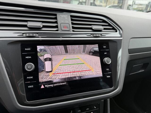 Volkswagen TIGUAN 1.4 TSI eHybrid *!* 2x R-LINE *!* NAVI/ IQ LED/ CAMERA/ 19 INCH/ TREKHAAK *!*