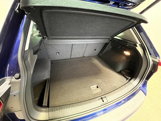 Volkswagen TIGUAN 1.5 TSI Comfortline Business | Trekhaak | | Android Auto / Apple Carplay | LM Velgen 17" | Adap.Cruise Control |