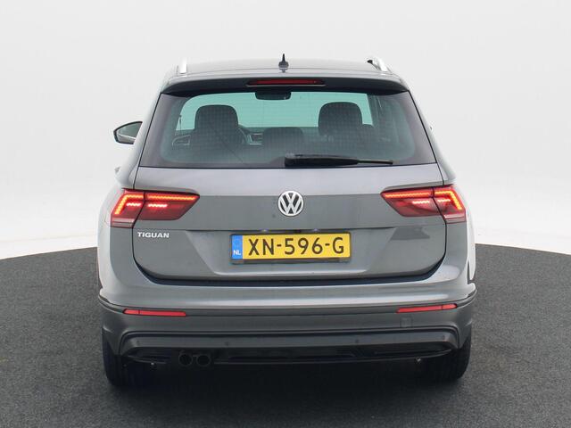 Volkswagen TIGUAN 1.5 TSi 150 Pk Automaat Comfortline Business | Adaptive Cruise | Climatronic | CarPlay | Camera | Navigatie | 17 Inch | 89.810 Km !!