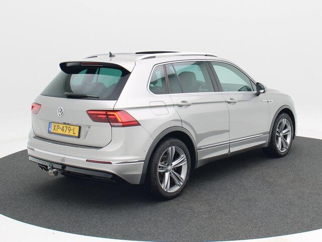 Volkswagen TIGUAN 1.5 TSi 150 Pk Automaat Highline Business R-Line | Trekhaak | Panoramadak | Stoelverwarming | Adaptive Cruise | Leer | Camera | Navigatie | 19 Inch | 86.551 Km !!