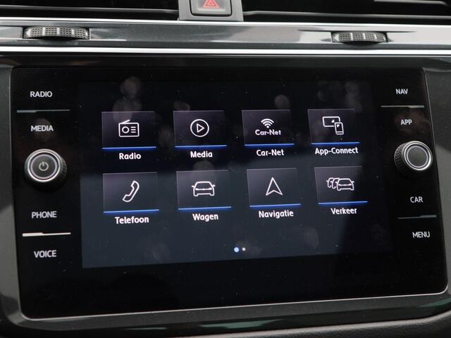 Volkswagen TIGUAN 1.5 TSi 150 Pk Automaat Highline Business R-Line | Trekhaak | Panoramadak | Stoelverwarming | Adaptive Cruise | Leer | Camera | Navigatie | 19 Inch | 86.551 Km !!