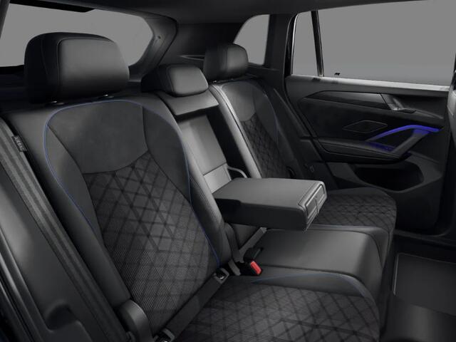 Volkswagen TIGUAN R-Line Edition 1.5 eHybrid 272 PK 6 versn. DSG Achteruitrijcamera · Draadloze telefoonlader · Black Style Pakket · Panoramaschuif-kanteldak · Trekhaak inklapbaar, met elektrische ontgrendeling, incl. aanhangermanoeuvreerhulp Trailer Assist ·