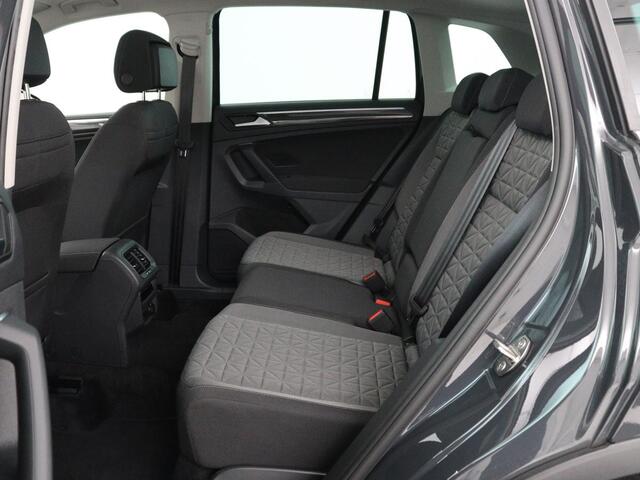 Volkswagen TIGUAN 1.4 TSI eHybrid Comfortline | Panoramadak | Camera | Carplay | Adaptive cruise | Keyless | Navigatie | Full LED | Climate control | Virtual Cockpit | Sfeerverlichting | PHEV | Plug In