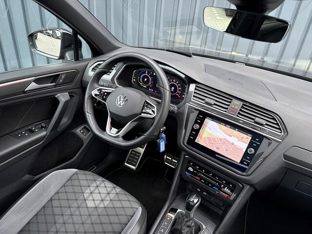 Volkswagen TIGUAN 1.4 TSI eHybrid R-Line Business+ | Panodak | 360 Camera | Trekhaak wegkl. | Head Up | Prijs Rijklaar!!