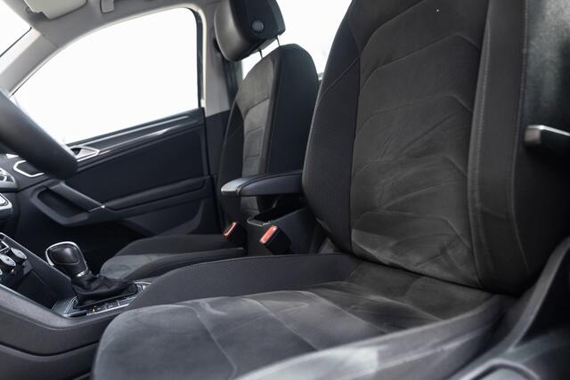 Volkswagen TIGUAN 2.0 TSI 4M. Highline | Camera | Navi | Elektr Trekhaak