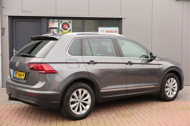 Volkswagen TIGUAN 1.4 TSI 125pk Comfortline 6 versn. , Camera , Trekhaak , Navi, Carplay. Stuurwiel multifunctioneel, Adaptive cruise, Buitenspiegels inklapbaar,Parkeerhulp. .