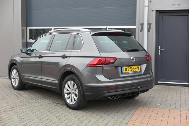 Volkswagen TIGUAN 1.4 TSI 125pk Comfortline 6 versn. , Camera , Trekhaak , Navi, Carplay. Stuurwiel multifunctioneel, Adaptive cruise, Buitenspiegels inklapbaar,Parkeerhulp. .