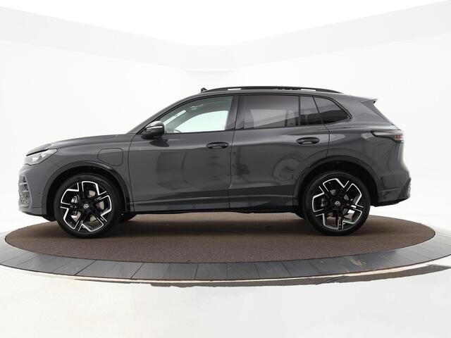 Volkswagen TIGUAN R-Line Edition 1.5 eHybrid 204 PK 6 versn. DSG · Achteruitrijcamera · Draadloze telefoonverbinding · Black Style Pakket · Panoramaschuif-kanteldak ·