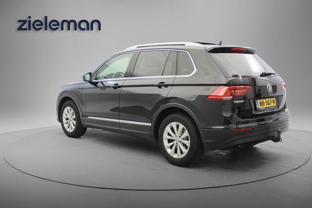 Volkswagen TIGUAN 1.4 TSI Connected Series - Panorama, Carplay, Camera, Massage, Stoelverw. Trekhaak