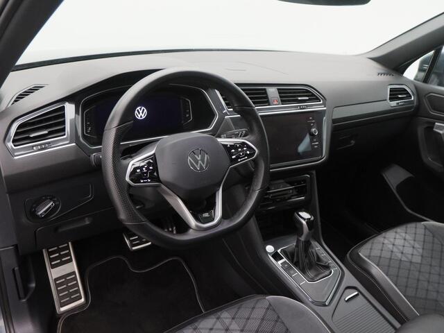 Volkswagen TIGUAN Allspace 1.5 TSi 150 Pk Automaat R-Line Business+ 7 Pers | Panorama Dak | Stoel/Stuur Verwarming | Camera | Adaptive Cruise | Full LED | 19 Inch 84.135 Km !!