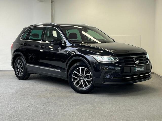 Volkswagen TIGUAN 1.5 TSI Life Business | TREKHAAK | CAMERA | STOELVERWARMING |