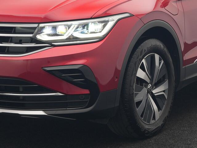 Volkswagen TIGUAN 1.4 TSI eHybrid Elegance PHEV 245pk Dealer O.H. | Trekhaak Af Fabriek | Adaptive Cruise | Head Up | Camera | Lederen Sportstoelen Memory & Verwarmd | Sfeerverlichting | Stuur Verwarmd | IQ Light | Keyless | Apple Carplay | Navigatie | DAB Plug In Hybrid