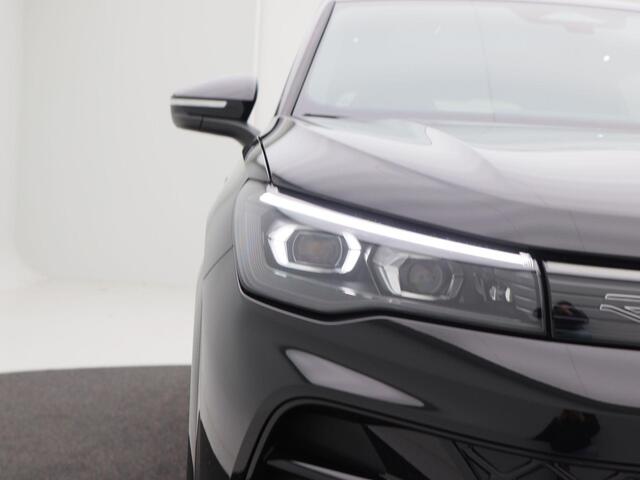 Volkswagen TIGUAN R-Line Edition 1.5 eHybrid 272 PK | Trekhaak | Pano | Adaptief Onderstel | 360 Camera | HUD | ACC |