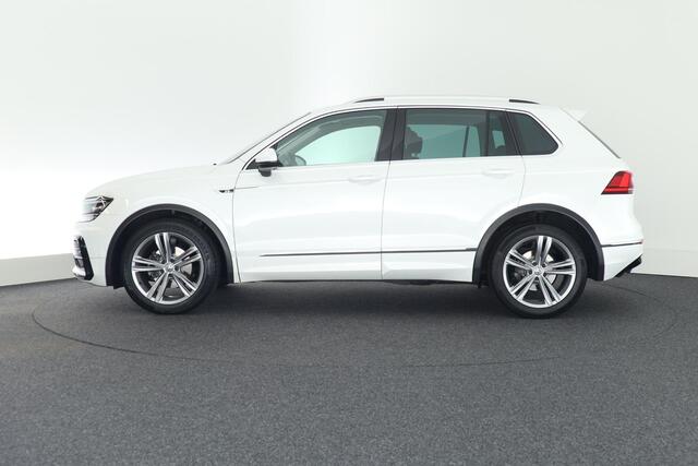 Volkswagen TIGUAN 1.4 TSI 150pk DSG R-Line Highline Trekhaak Stoelverwarming Keyless Virtual Cockpit Navigatie