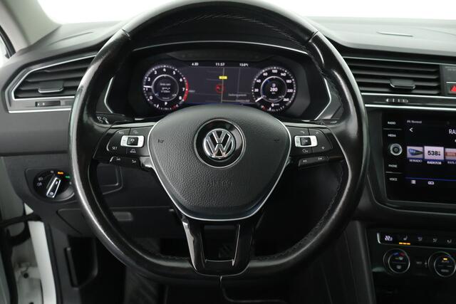 Volkswagen TIGUAN 1.4 TSI 150pk DSG R-Line Highline Trekhaak Stoelverwarming Keyless Virtual Cockpit Navigatie
